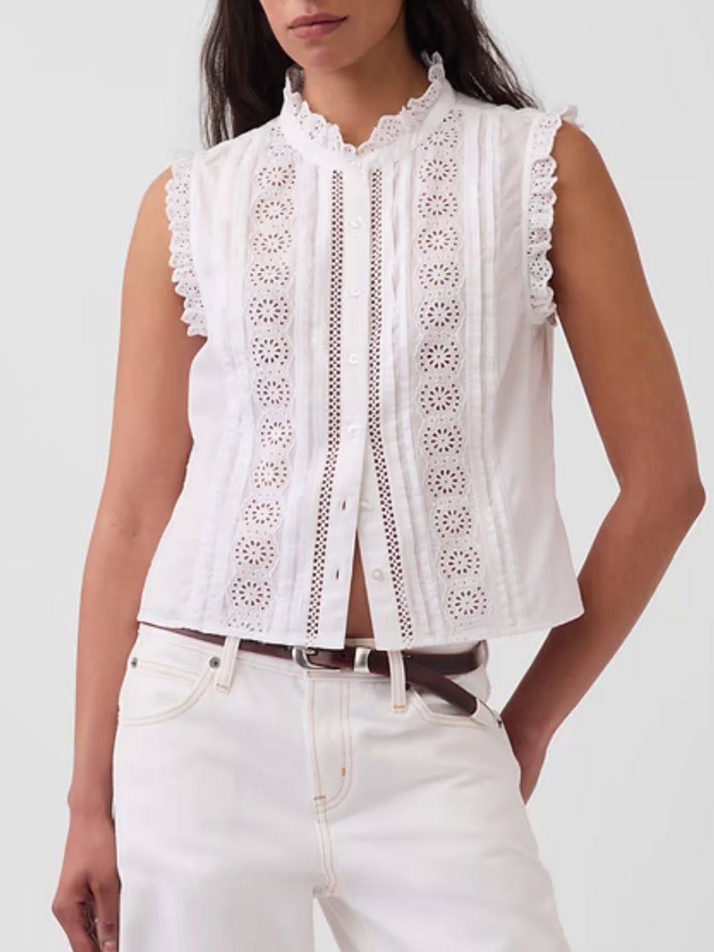 GAP White Pintuck Lace Trim Button Up Sleeveless Victorian Cottage Blouse Top M